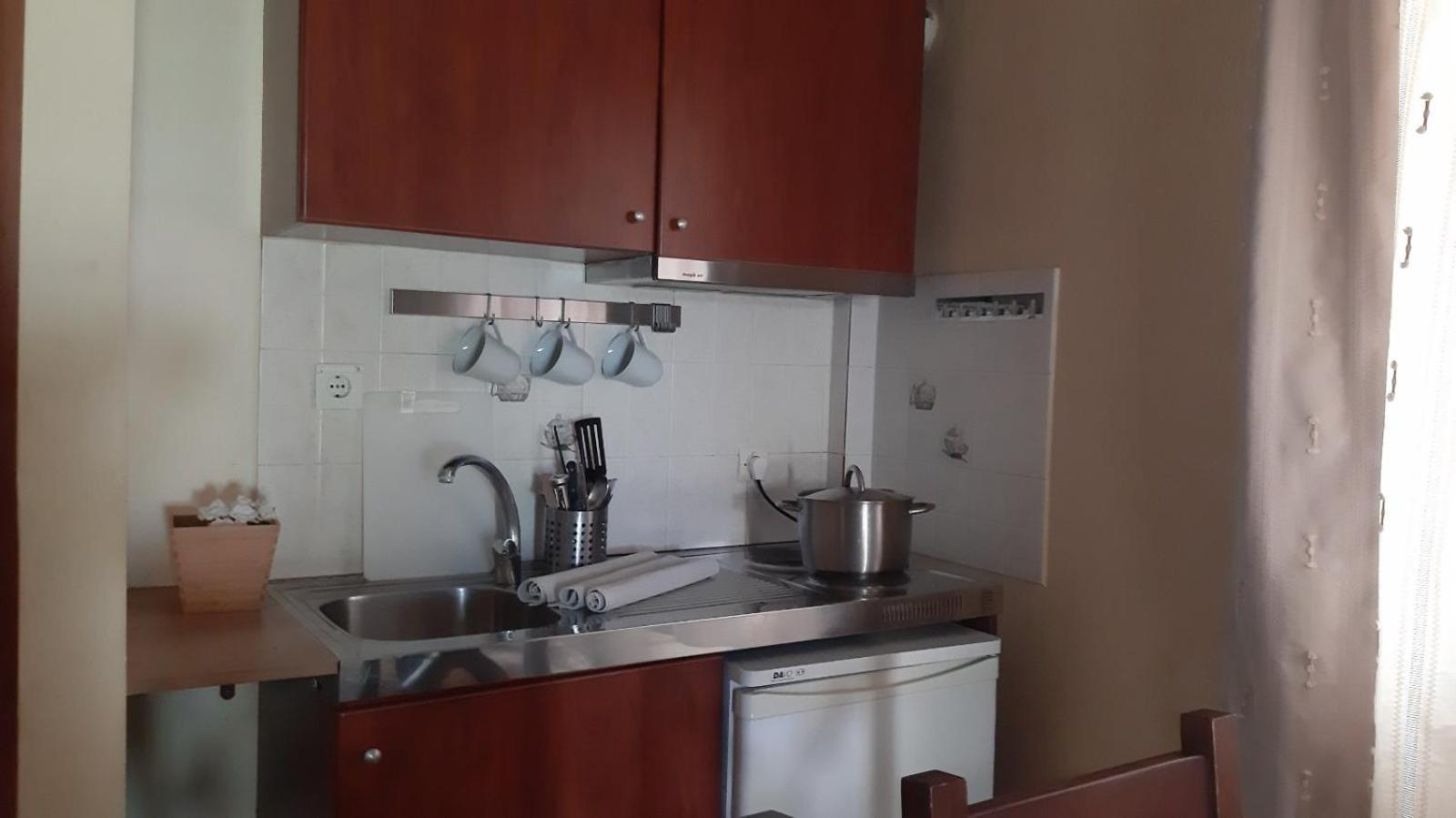 Ydna Family Hotel Apartments Poszídi Kültér fotó