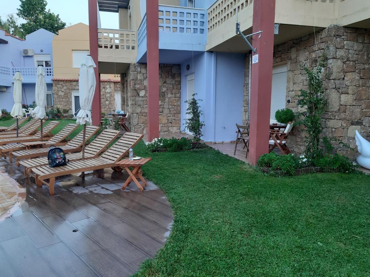 Ydna Family Hotel Apartments Poszídi Kültér fotó